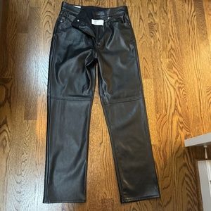 GAP Black Vegan leather jeans - size 28/6 - NWT